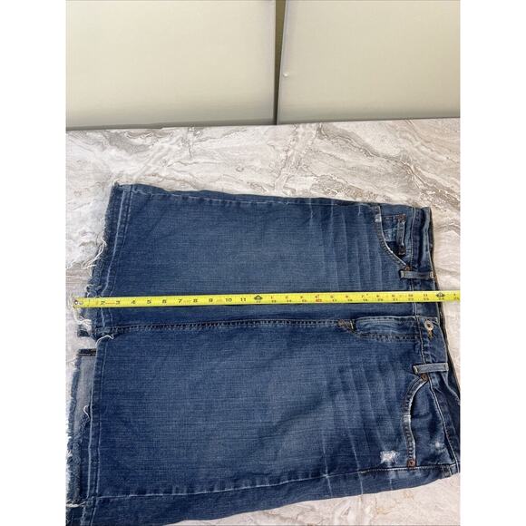 Lucky Brand Old Favorite Jean Skirt Size 12/31 Denim Frayed Hem - Picture 4 of 10